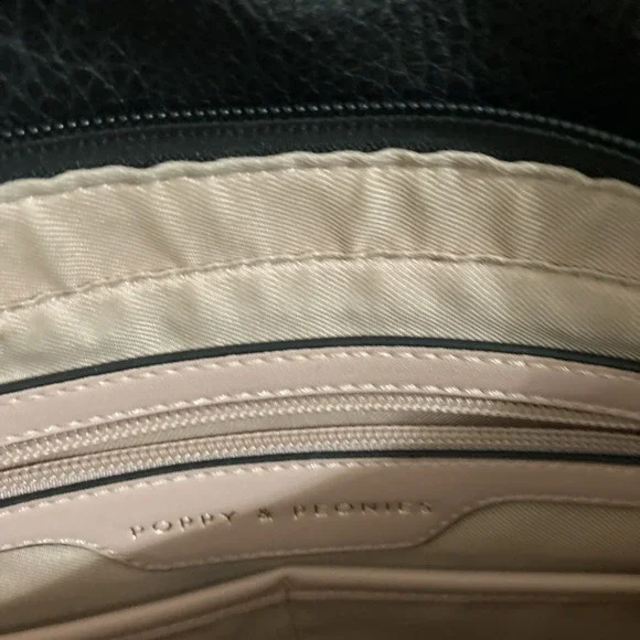 Poppy & Peonies Downtown Crossbody in black - Picture 8 of 12
